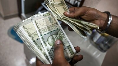 ठाणेकरांच्या खिशाला पुन्हा कात्री! मालमत्ता करात १२ ते २० टक्के वाढीचा प्रस्ताव; महापालिकेला मिळणार ₹१०४ कोटींचा अतिरिक्त महसूल