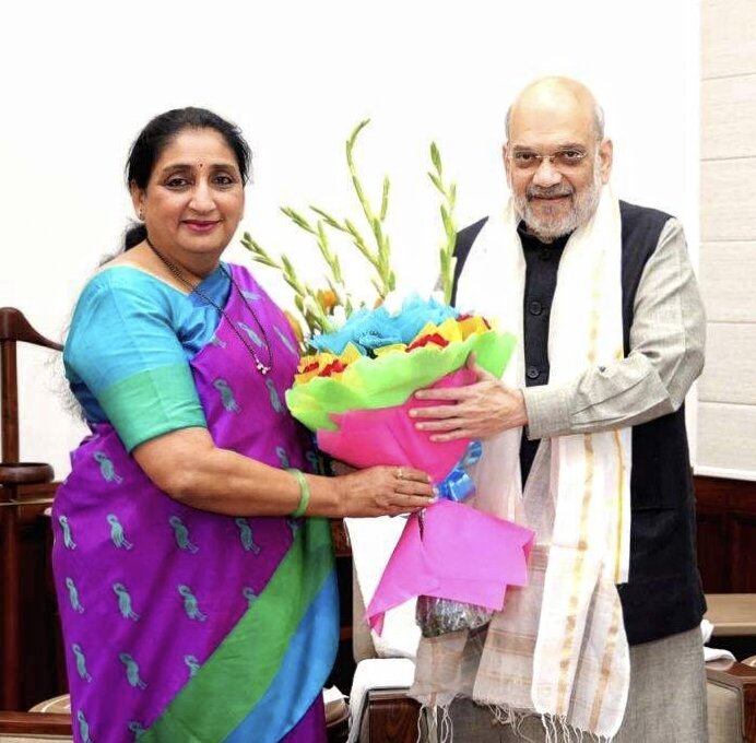 अर्थखात्याच्या मागणीसाठी उपमुख्यमंत्री सुनेत्रावहिनी पवार अमित शाहांना भेटणार; १३-१४ सप्टेंबरच्या मुंबई दौऱ्याकडे लक्ष
