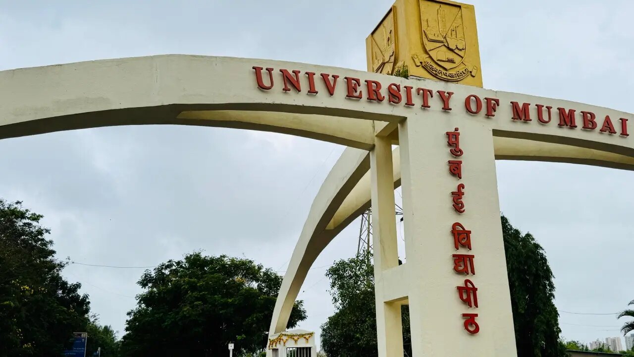 मुंबई विद्यापीठातील ३७० हून अधिक कॉलेजमधील विद्यार्थ्यांची पात्रता प्रलंबित; निकालाबाबत विद्यापीठाचा इशारा
